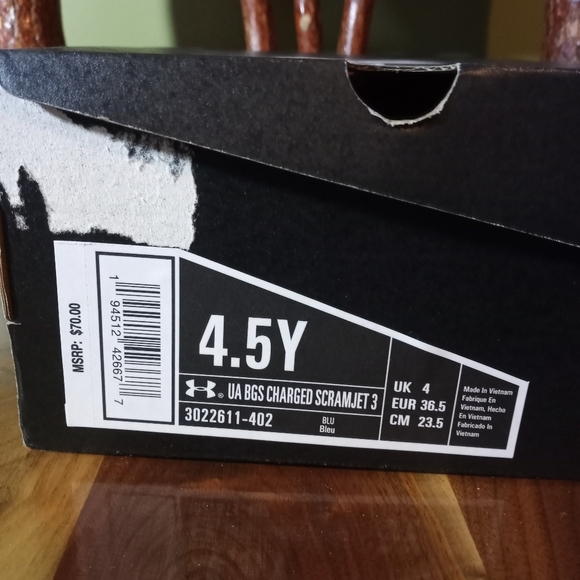 NWT Under Armour Charged Screamjet 3 - Picture 5 of 8